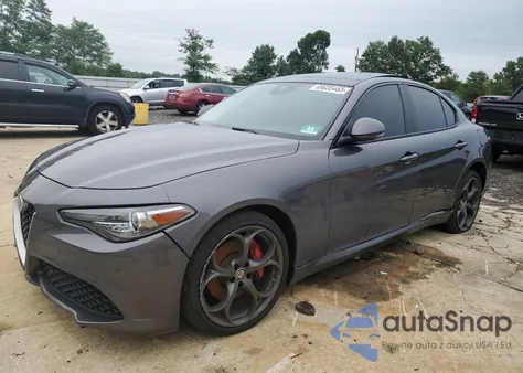 2017 Alfa Romeo Giulia Ti Q4 z USA, uszkodzony, nr VIN ZARFAEENXH7551215